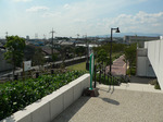 f0903 外は住宅と工場街