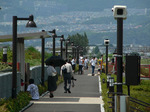 f0917 土手の上は一直線の通路